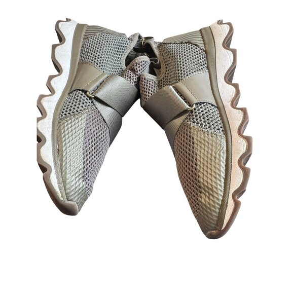 Sorel Women's Kinetic Slip-On Sneakers Camo Size 9 New - Picture 7 of 11